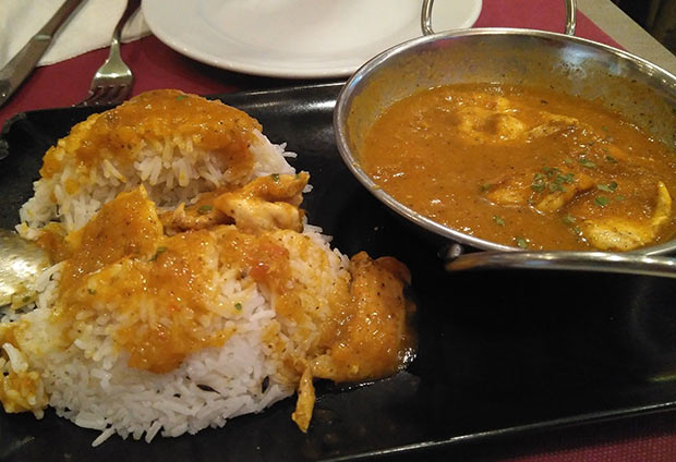 Pollo al Curry del Café del Tibet