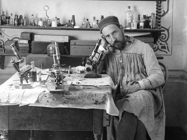 Ramon y Cajal (1884-1887) autoretrato en Valencia