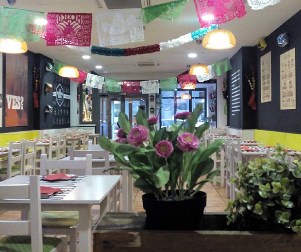 La Quebradora es un restaurante taqueria informal y acogedor situado en Zaragoza