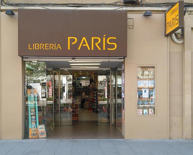 Exterior de la Librería París en Fernando el Catótilco, Zaragoza