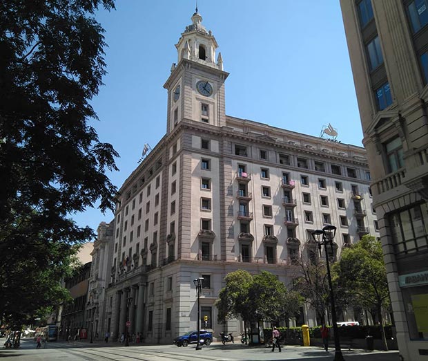 Edificio del antiguo Banco de Aragón (1951-1970) o del Banco Central Hispano