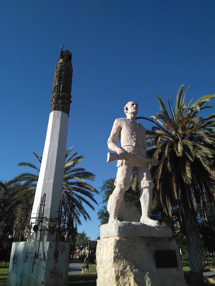 Monumento al Tío Jorge de Ángel Orensanz en el Parque Tío Jorge de Zaragoza