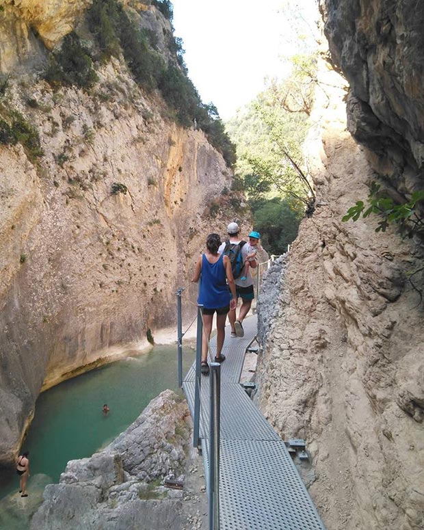 Ruta por las pasarelas del río Vero en Alquézar (Huesca)