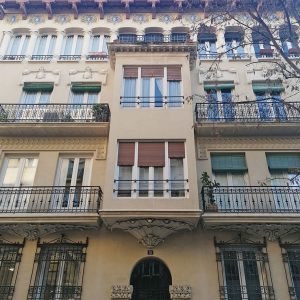 Edificio de viviendas en la calle Almagro nº 5