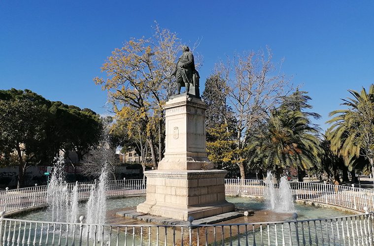 Monumento a Pignatelli en el Parque de Pignatelli de Zaragoza
