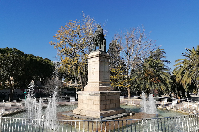 Monumento a Pignatelli en el Parque de Pignatelli de Zaragoza