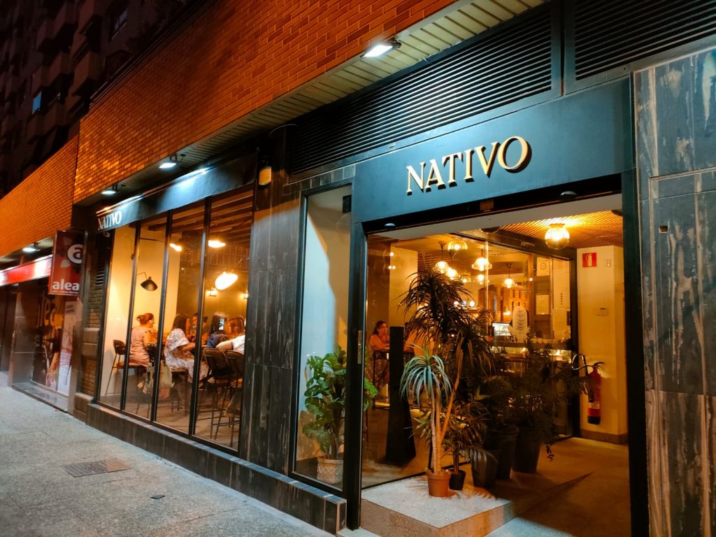 Restaurante Nativo Tradicional Deli, Avenida de Juan Carlos I 41, Zaragoza