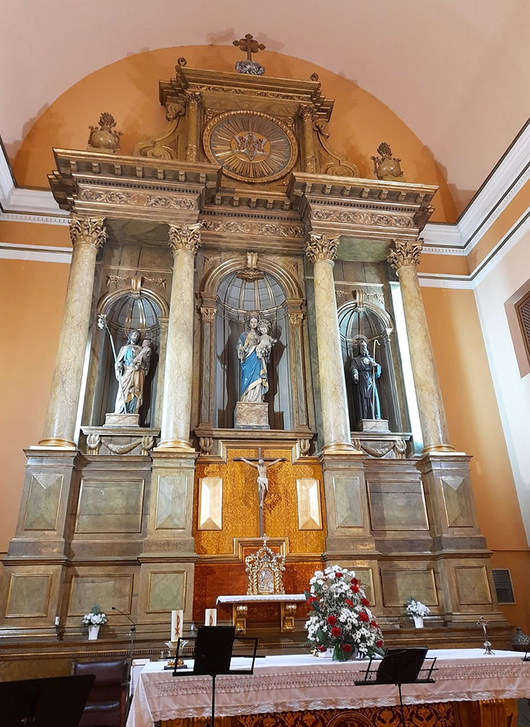 Altar mayor de la Iglesia de Nuestra Señora de Altabás
