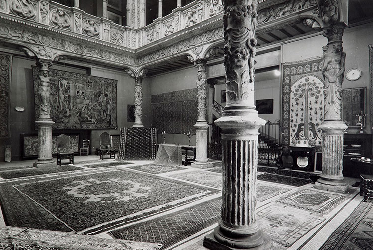 El Patio de la Infanta fue comprado y trasladado a París por el anticuario francés Ferdinand Schutz