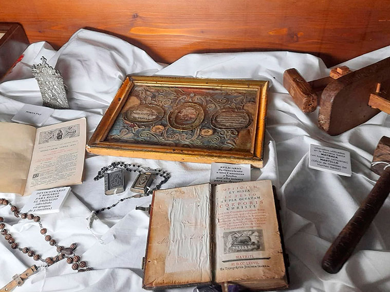 Exposición de objetos del Monasterio del Santo Sepulcro de Zaragoza
