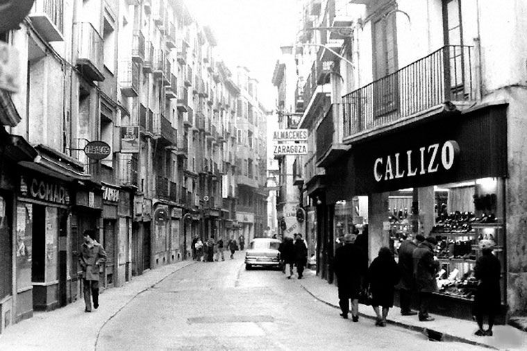 La calle Cerdán en 1976 (Foto: Gerardo Sancho Ramo - Gran Archivo Zaragoza Antigua) 
