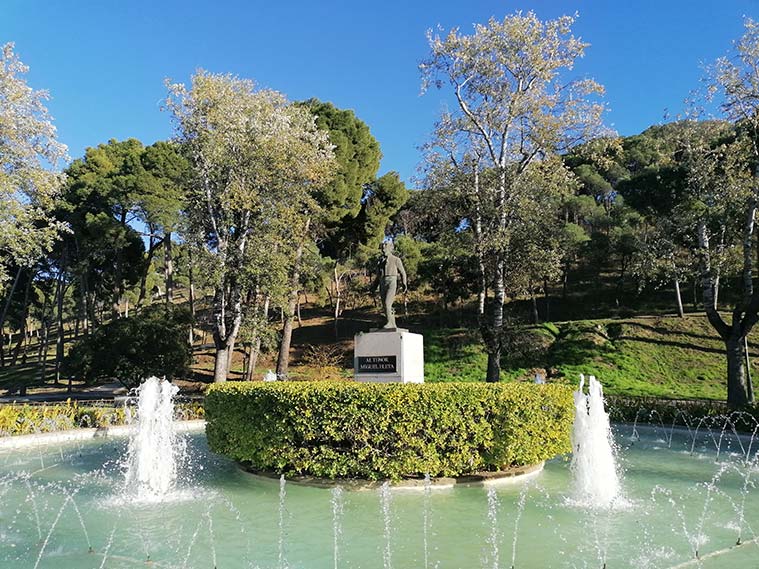Monumento a Miguel Fleta en el Parque Grande de Zaragoza