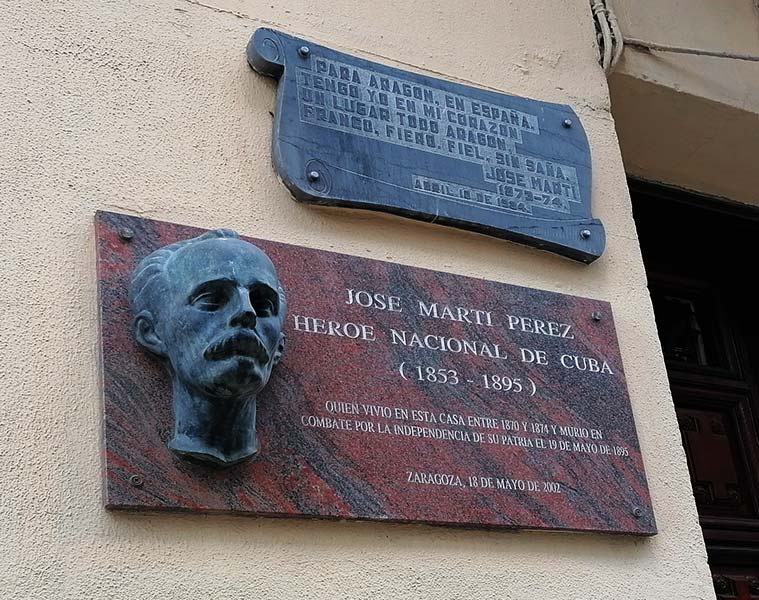 Placas conmemorativas dedicadas a José Martí