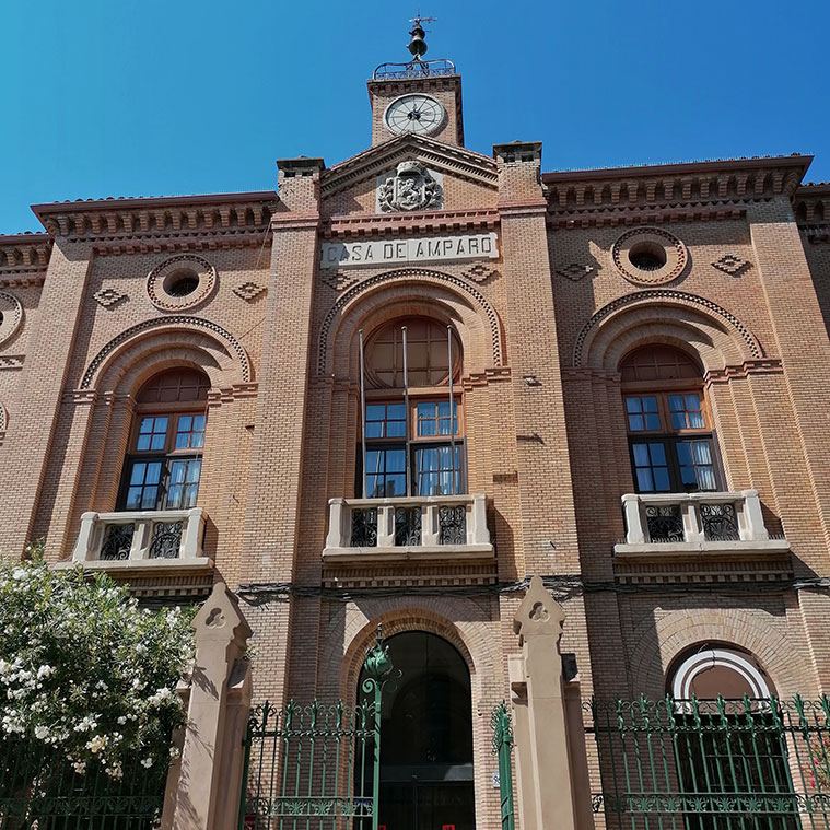 Vista de la Casa de Amparo de Zaragoza desde la Calle Predicadores