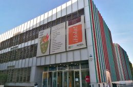 entrada a la Escuela de Arte de Zaragoza