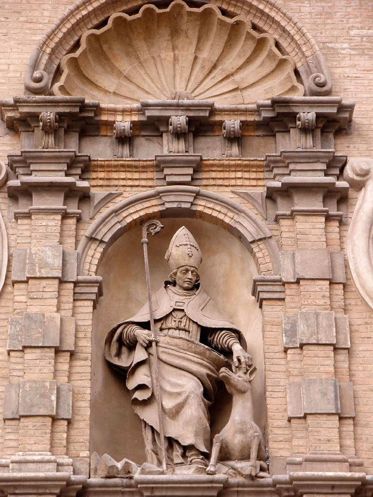 escultura del titular de la iglesia, San Gil Abad