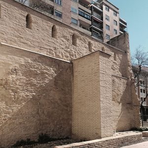 Visitando la Muralla Medieval de Zaragoza