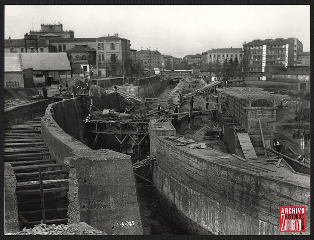 Imagen del cubrimiento del río Huerva en 1925 en su urbano tramo entre la curva de “La Veneciana”
