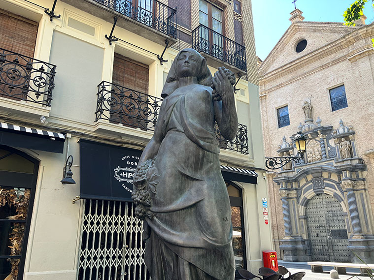 La escultura "La Vendimiadora" (1928) de Pablo Gargallo en Zaragoza