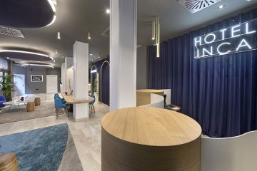 Diseño sofisticado y neones en el lobby del Hotel Boutique Inca