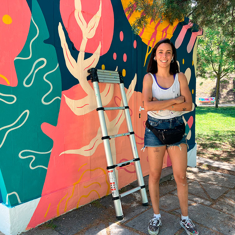 Bancos de Color: jóvenes creadores decoran 21 bancos del Parque Grande