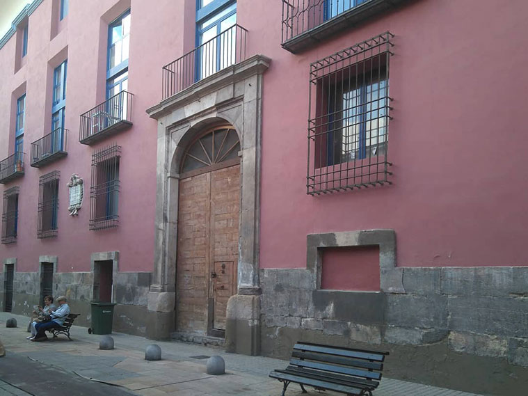 Antiguo Palacio de Palafox exterior