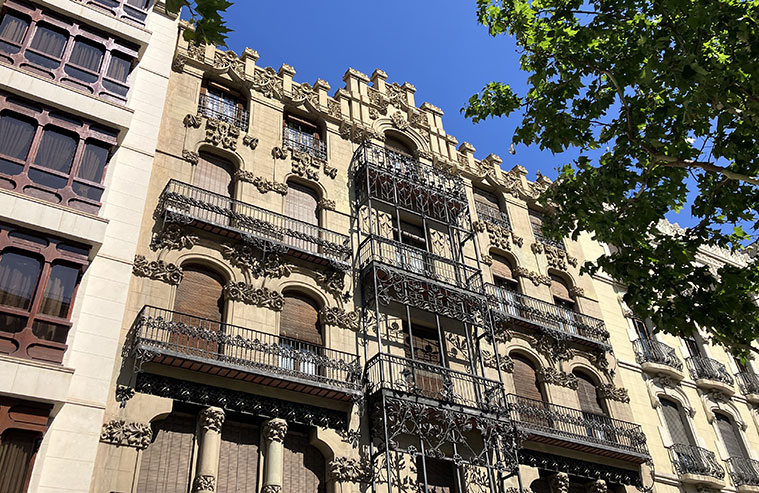Casa Juncosa Modernismo en el Paseo Sagasta de Zaragoza