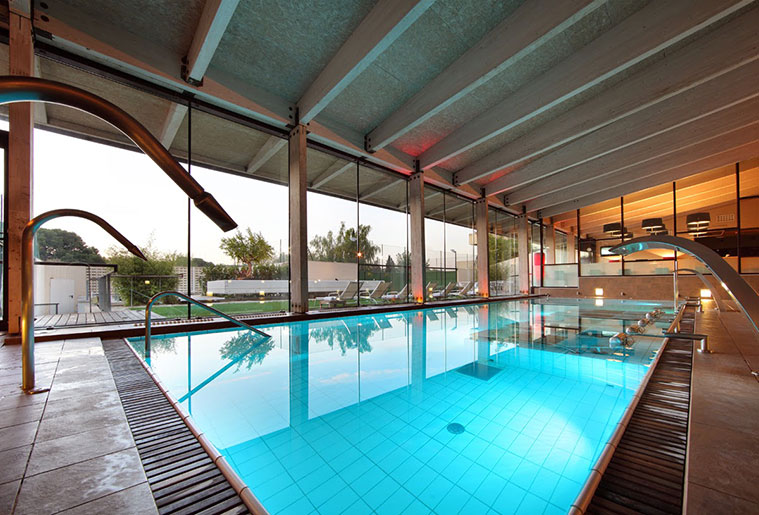 Club Metropolitan Romareda spa piscina cubierta