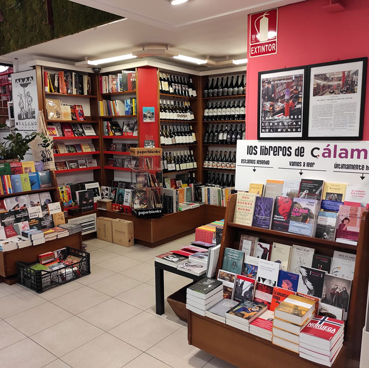 Librería Cálamo en Zaragoza interior