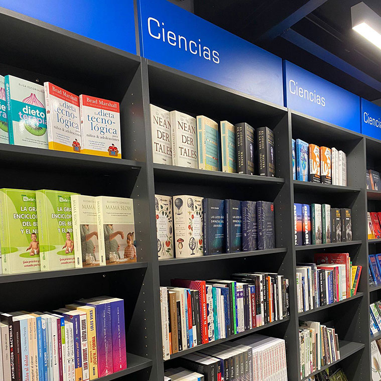 Librería General de Zaragoza librerias repletas de libros