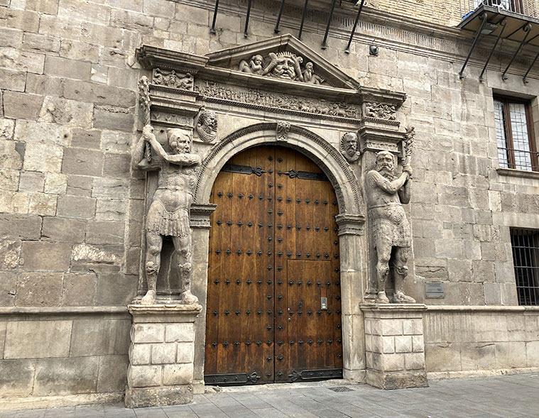 Palacio de los Luna en el Coso de Zaragoza
