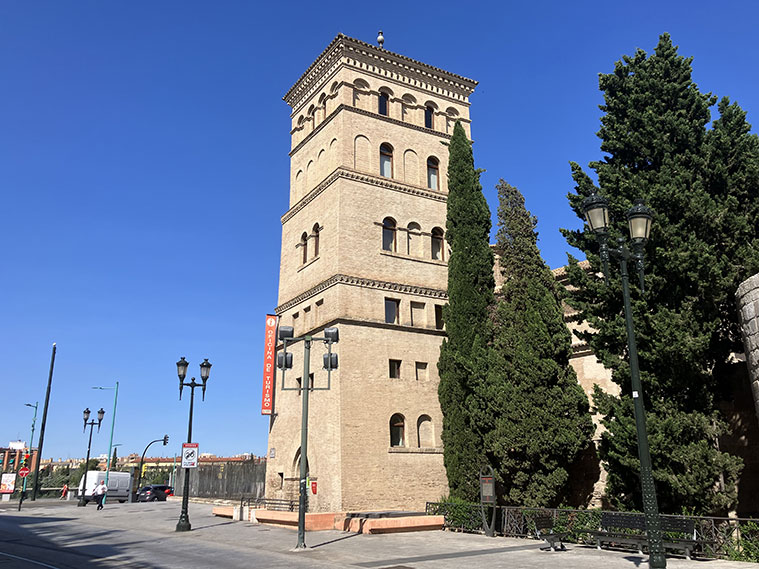 El torreón de La Zuda de Zaragoza