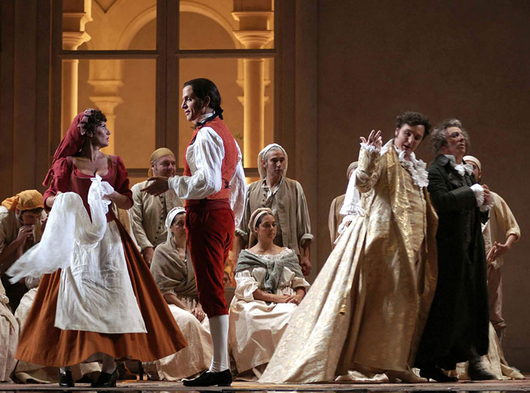 El nuevo ciclo ‘Caja de música’ acerca y explica la ópera al público zaragozano