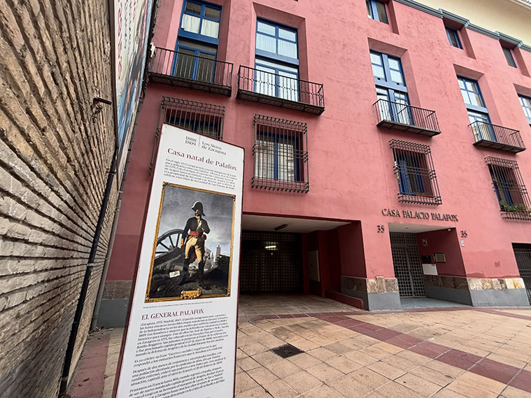 Palacio de Palafox Calle San Vicente de Paúl