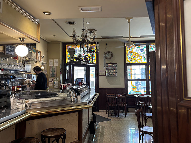 Café Levante barra