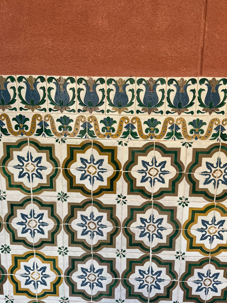 Cerámicas en el Palacio de Sástago