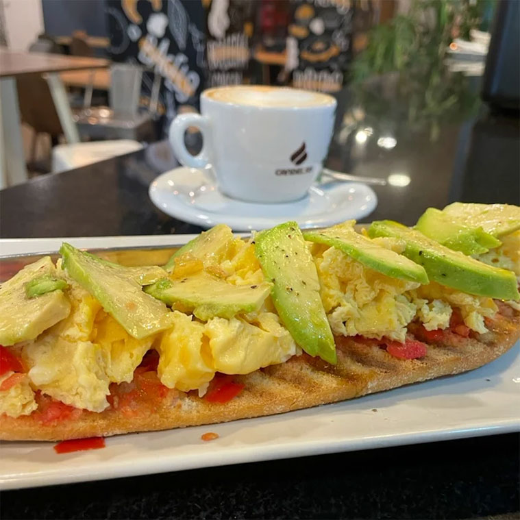 Desayunos en el Bar Alierta 19