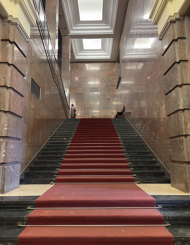 Escaleras principales de la Casa Consistorial