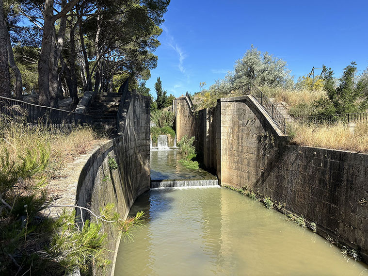 Esclusas de Valdegurriana Canal imperial Aragón