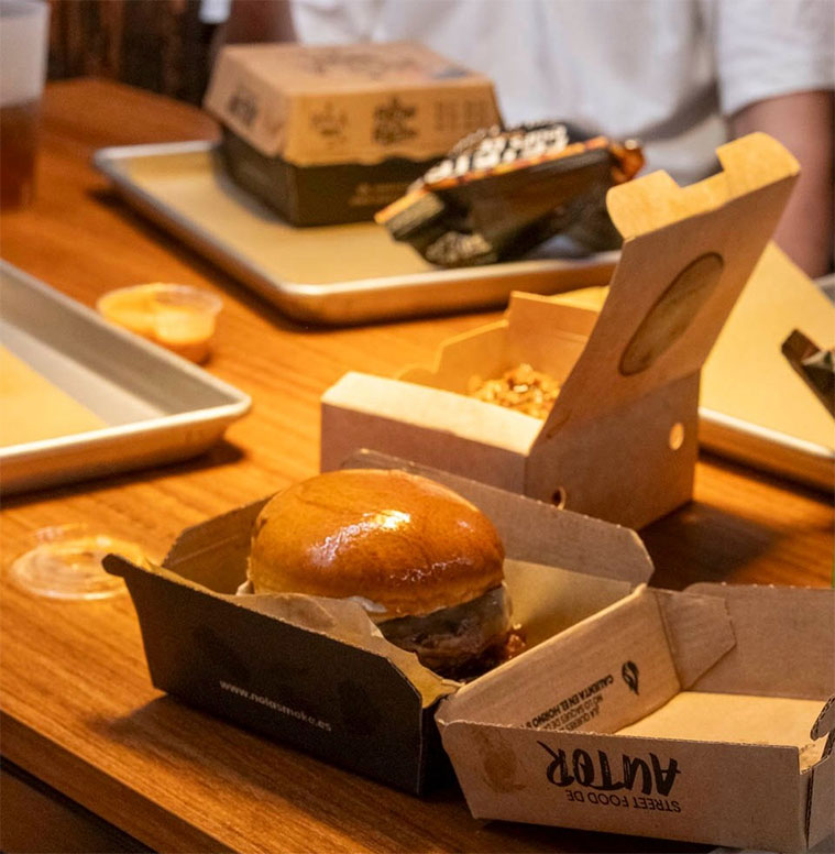 Hamburguesas en el Nola Smoke Actur