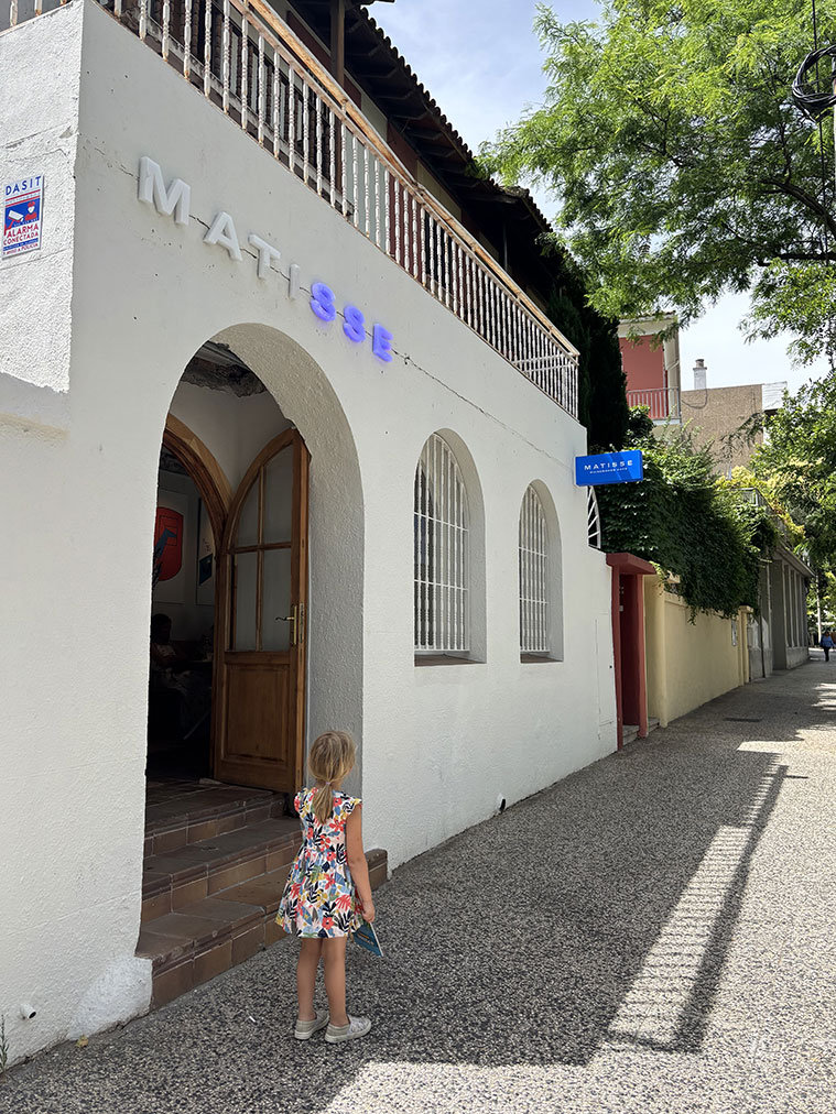 Matisse Café vista desde le Paseo Ruiseñores
