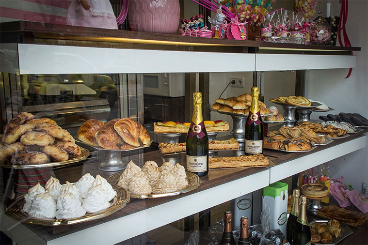 Pastelerías Gilmir Calle Asín y Palacios