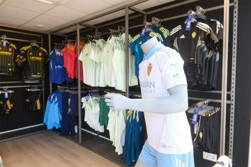 Tienda del Real Zaragoza en el Ibercaja Estadio