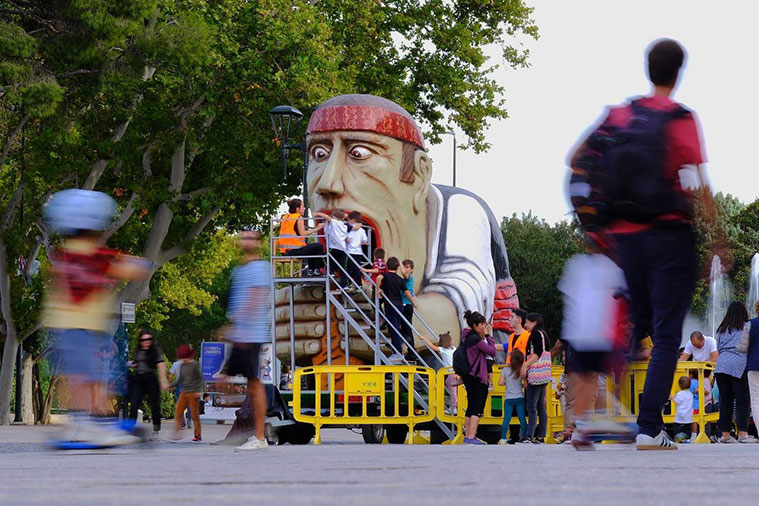 Tragachicos en las Fiestas del Pilar