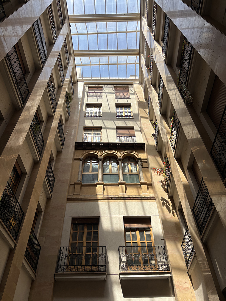 Vista del Pasaje de los Giles en Zaragoza