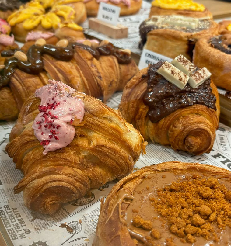 desayunos y meriendas en Pastelería Los Mayses