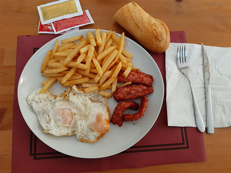 plato del restaurante el hechizo en valdespartera