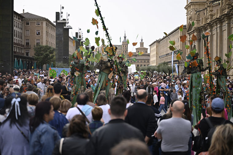 Actividades culturales en la Plaza del Pilar dentro del Hola Primavera 