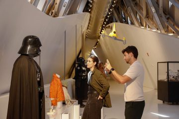 Exposición 'Más allá de la Galaxia' en Mobility City