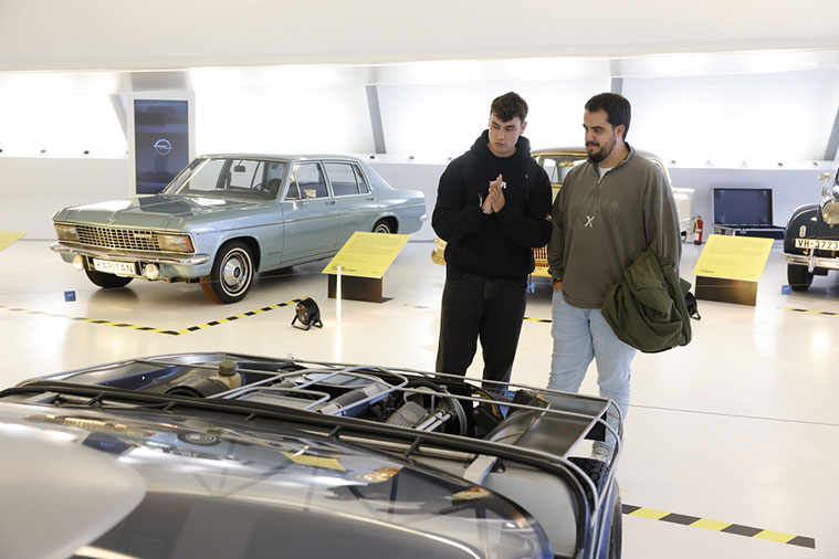 Exposición 'Opel Love' en Mobility City